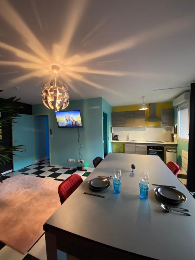 Capsule Miami Vice - Jacuzzi - Billard - Ecran Cinema & Netflix - Ping-Pong - Nintendo & Jeux- Liévin Exterior foto