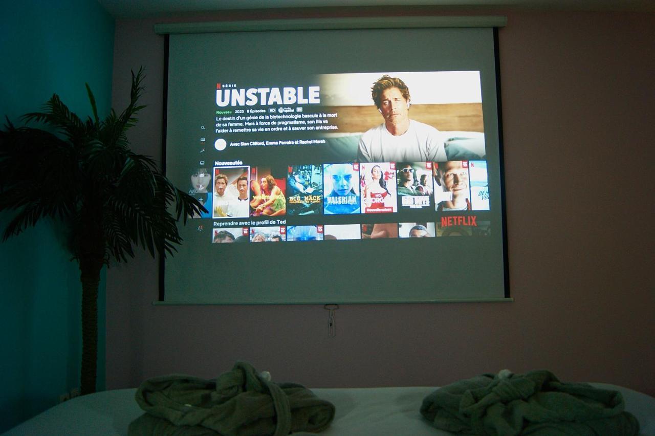 Capsule Miami Vice - Jacuzzi - Billard - Ecran Cinema & Netflix - Ping-Pong - Nintendo & Jeux- Liévin Exterior foto